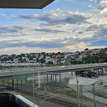Ny,fin, Lys Og Romslig 2-roms Leilighet Stavange Stavanger