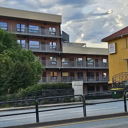 Ny,fin, Lys Og Romslig 2-roms Leilighet Stavange Stavanger