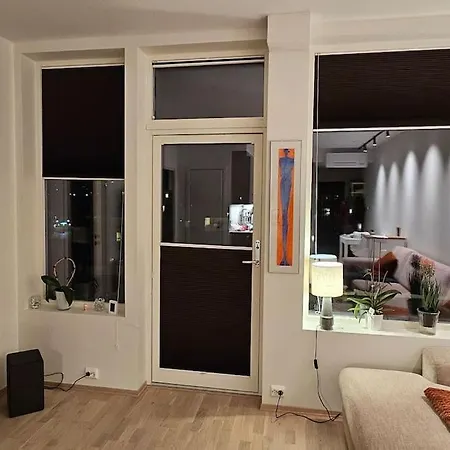 Ny,fin, Lys Og Romslig 2-roms Leilighet Stavange Διαμέρισμα